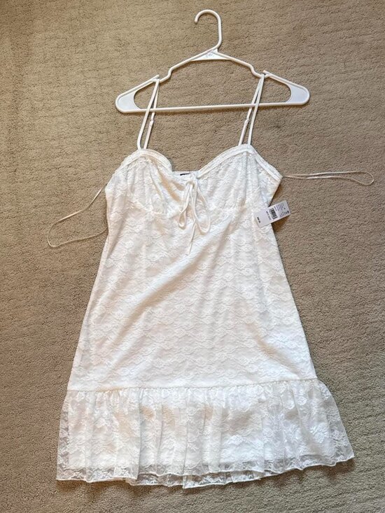 Dresses & Skirts - PacSun Women's White Dress